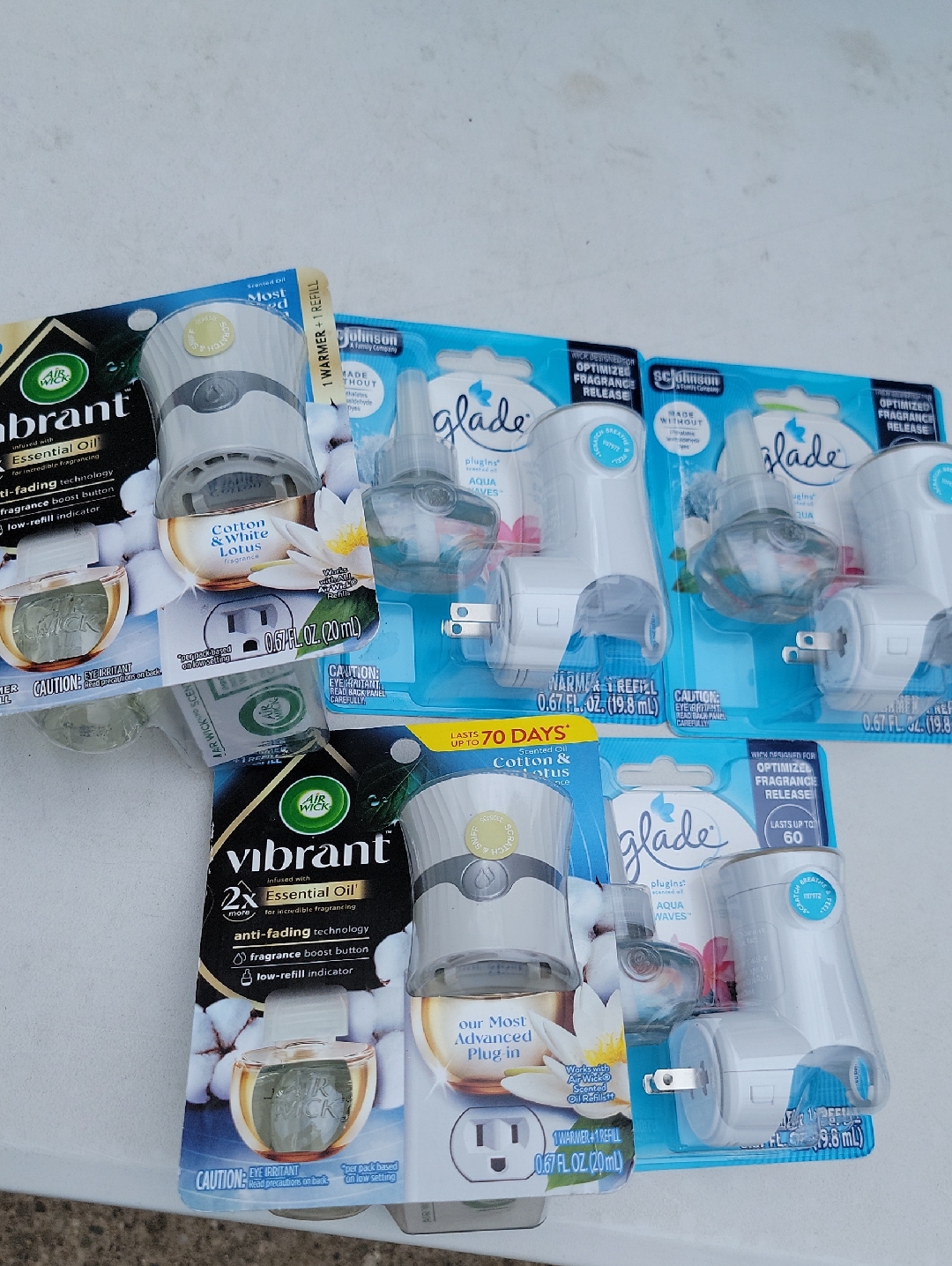 Glade  Air Wick Vibrant PlugIn Air Freshener Bundle  WhiteClear